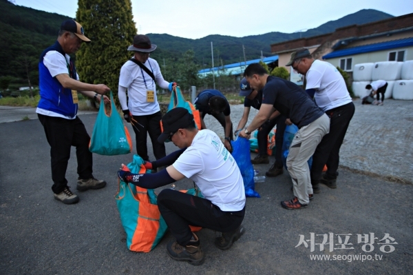 블랙야크 고헌산 클린 마운틴 365 캠페인 현장 사진
