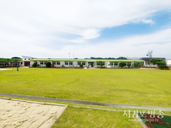 태풍의 길목에 위치한 제주도 최남단 가파초등학교 모습