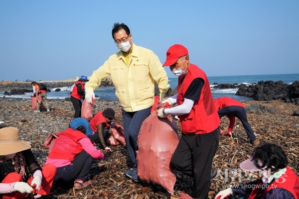 태풍 피해 제주1차 산업 복구 위해 도・행정시 전력