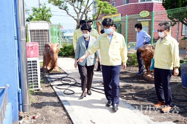 이석문 교육감, 외도초등학교 방문 태풍 피해 점검