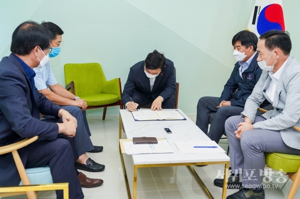 원희룡 지사 “고용안정·경제 위기 극복 행정력 집중”, 도-한국노총 제주본부-제주경총-제주경실련 상생협력 공동선언문 채택