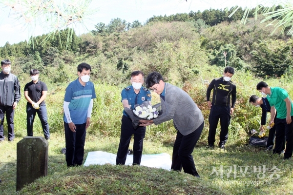 제주경찰, 경찰 영웅 고 문형순 서장 묘지 참배 및 벌초