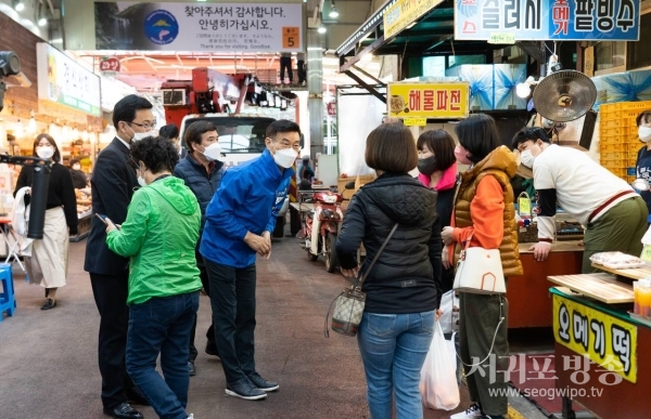 문대림 예비후보, 서귀포매일올레시장 방문