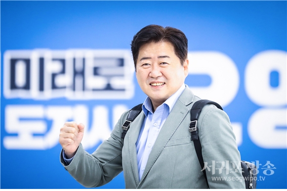 더불어민주당 제주특별자치도지사 후보로 확정된 오영훈 후보