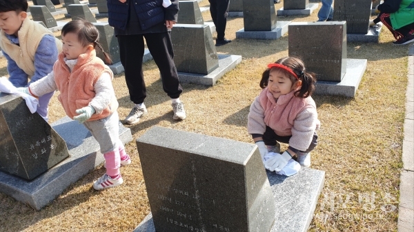 제주4.3희생자유족청년회, 행불인 표석 정화활동 및 묘비세척