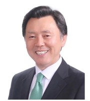 양윤녕 위원장
