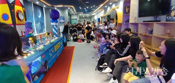우주를 보면 과학이 보인다! 과학으로 미래를 상상하라!