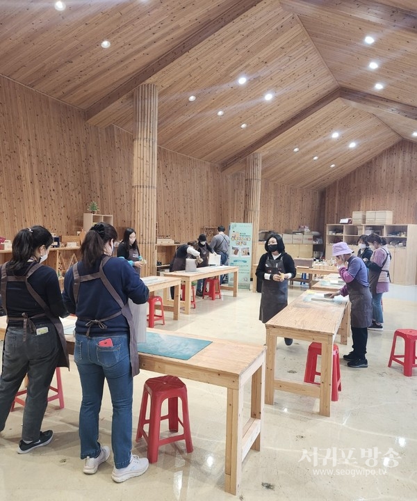 붉은오름자연휴양림 9월 목재문화체험 프로그램 운영