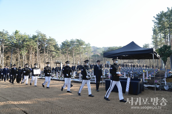 고 임성철 소방장, 가족과 동료 품에서 영면