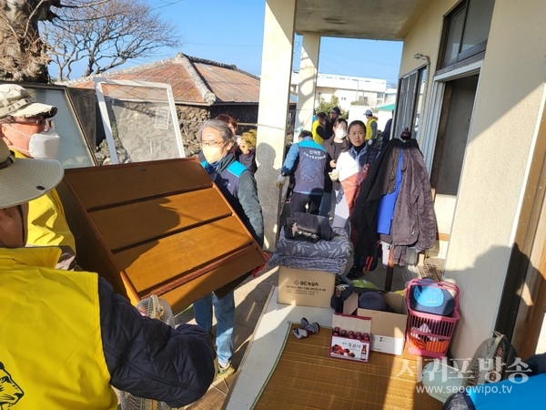 안덕면지역사회보장협의체, 독거노인 가구 봄맞이 주거환경개선 봉사활동 실시