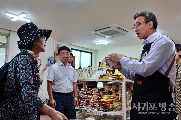 오순문 서귀포시장, 행복나눔 푸드마켓 1일 센터장 체험