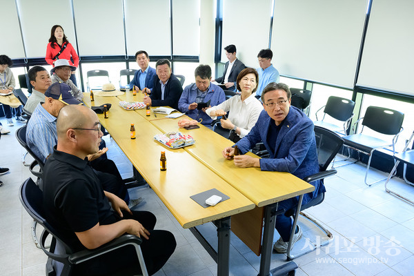 오순문시장, 대한민국 최남단 마라도 방문