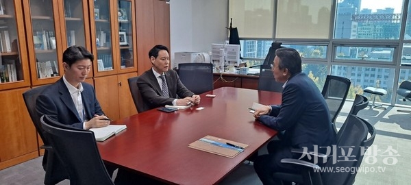 오순문 서귀포시장, 김한규 국회의원 면담