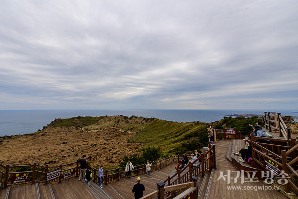 서귀포시 성산일출봉(전경사진 1).jpg
