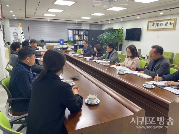 오순문 서귀포시장, 차없는 거리 지정 관련 상가 관계자 면담