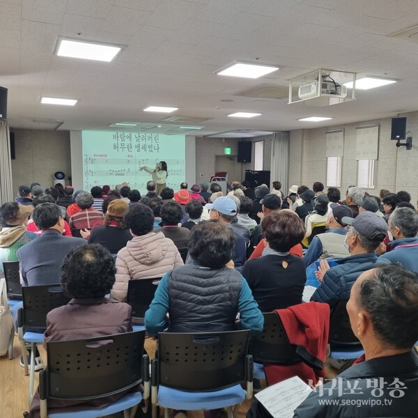 서귀포시노인복지관 프로그램 운영 사진입니다.새창으로 읽기이메일주소 접기보낸사람"구용남"