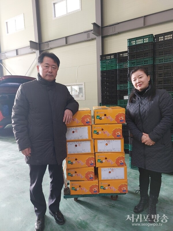 이북9도민정착위원회에 100상자를 보내